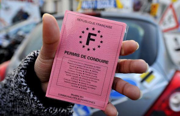 Obtention permis moto femme