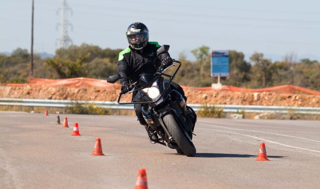 parcours obstacle permis moto