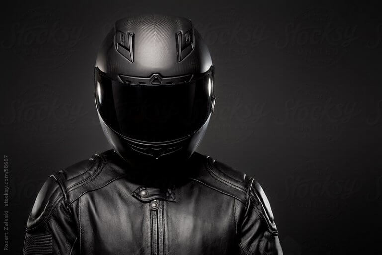 Comment Bien Nettoyer son Casque Moto ?