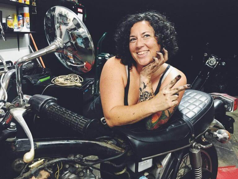 Faire sa Vidange Moto – Toute Seule !
